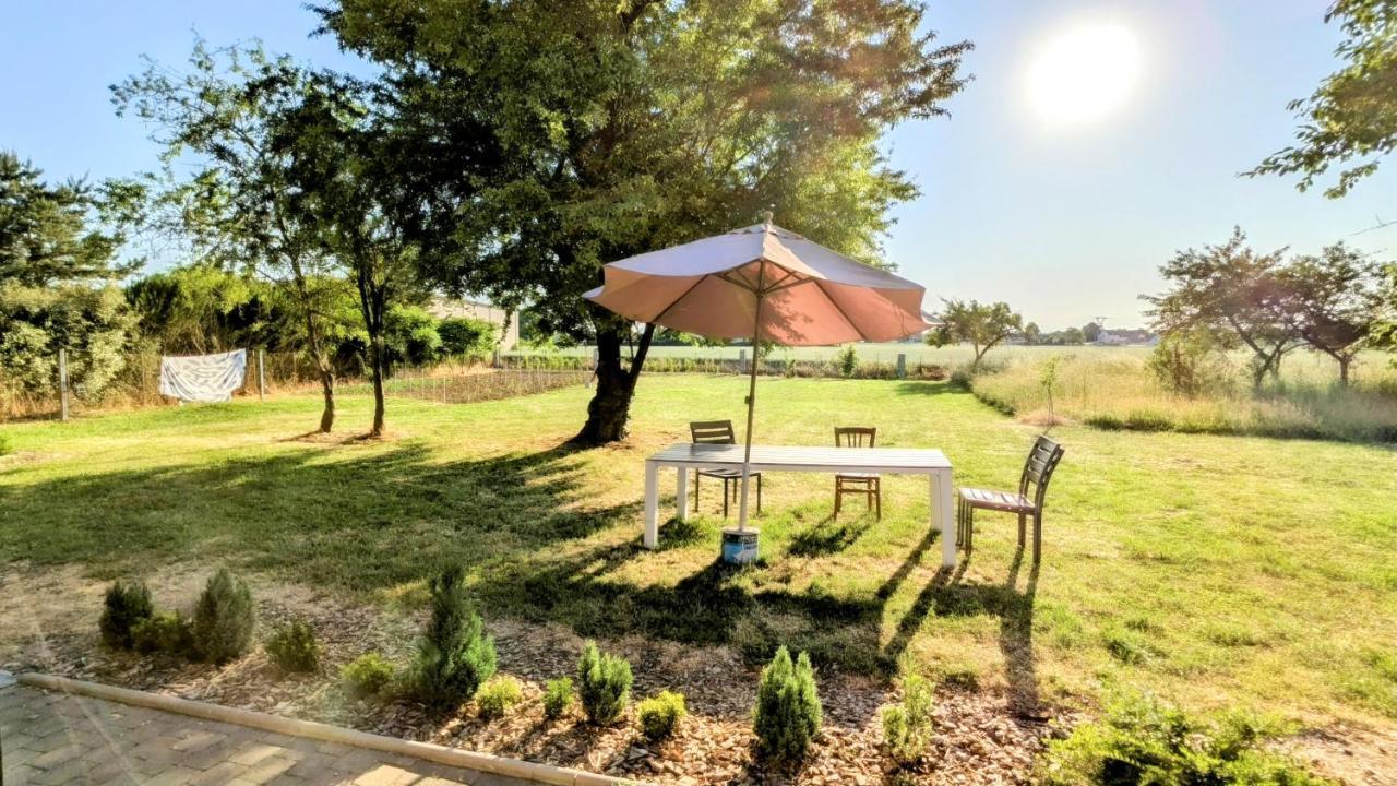 Maison Calme 14 Personnes, Piscine, Jardin Et Parking Buchères Extérieur photo
